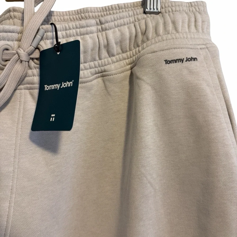 NWT Tommy John French Terry Silver Grey Joggers Men's L‎